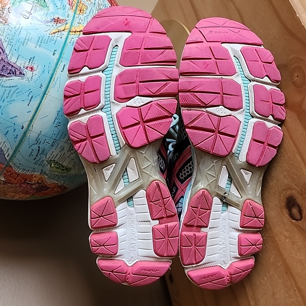 ASICS T550 runners size 8.5 - Picture 6 of 12